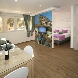 studio-apartments-4-you-in-split-21000.splithotels.org/